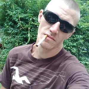 Meet your Posher, Carlos